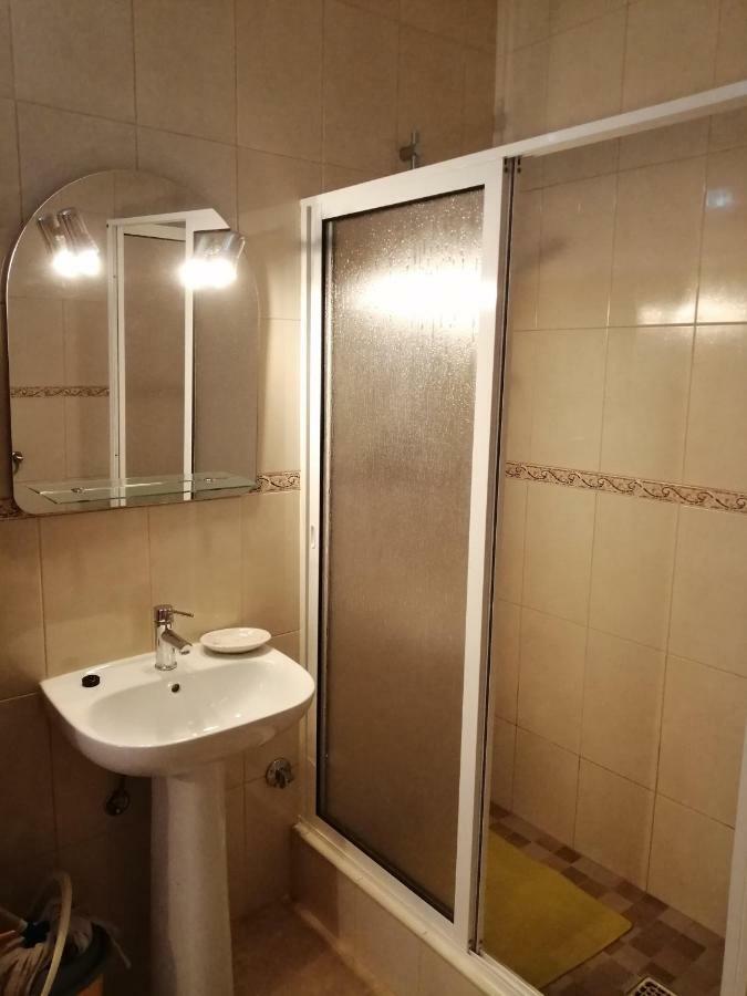 Rustic Old Town Apartment อัลบูเฟรา ภายนอก รูปภาพ